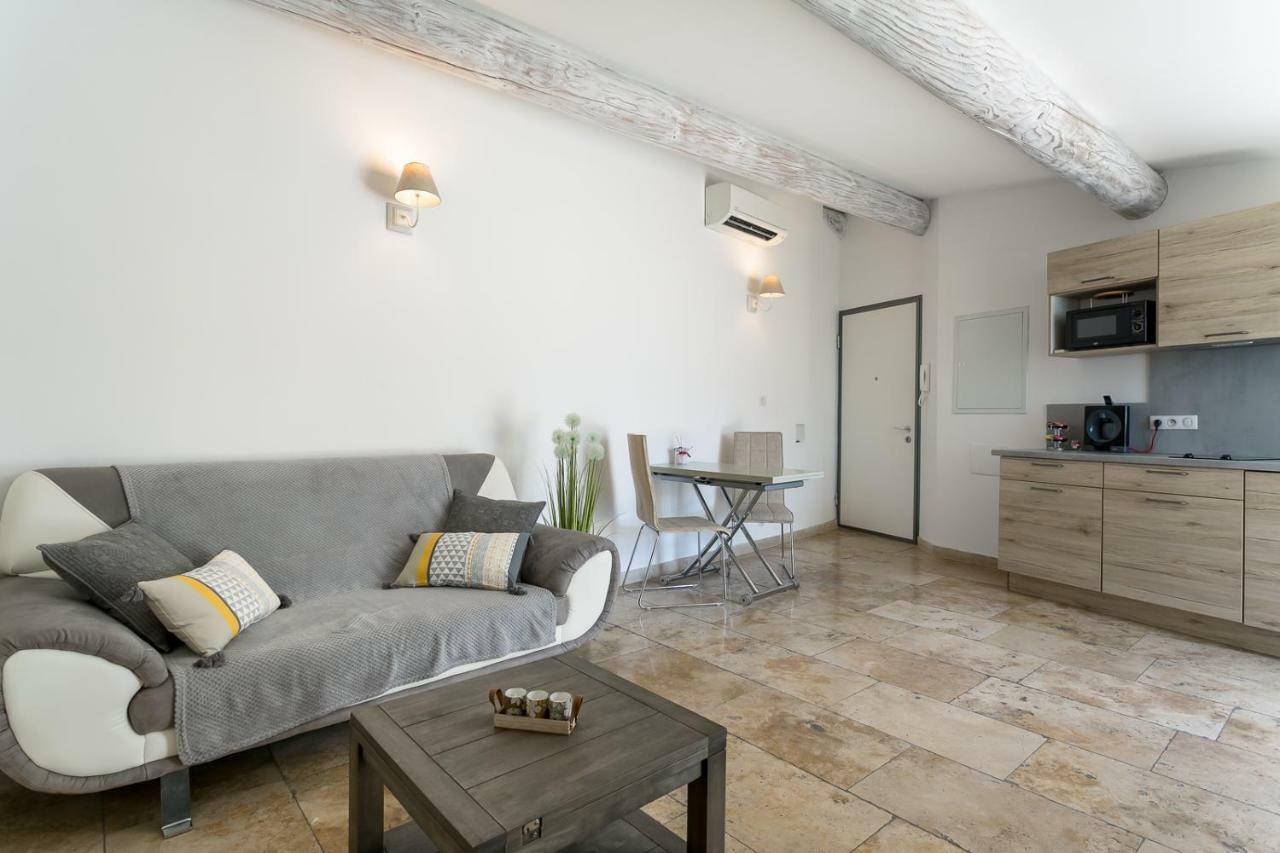Nuit Etoilee Apartment *